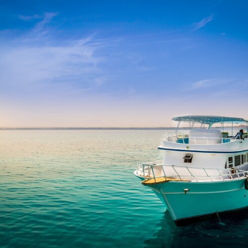 Hurghada private yacht with optional lunch and drinks